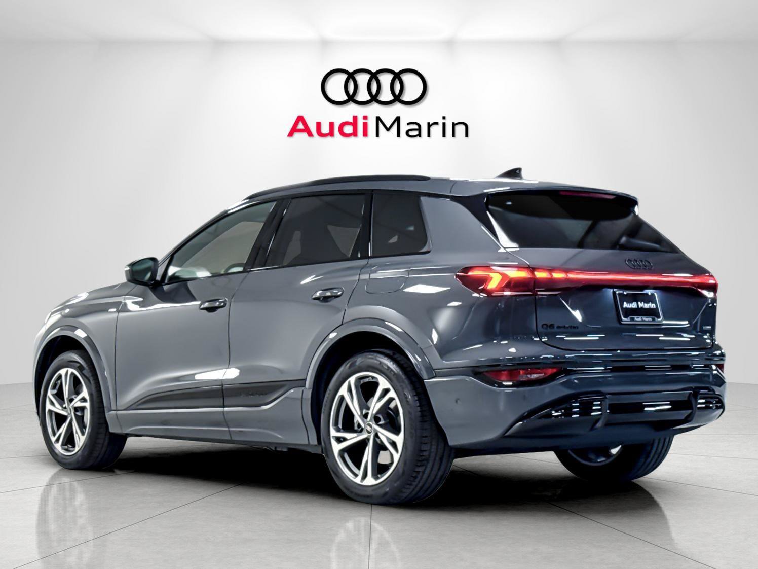 New 2027 Audi Q6 e-tron Premium Plus AWD/4WD image 3