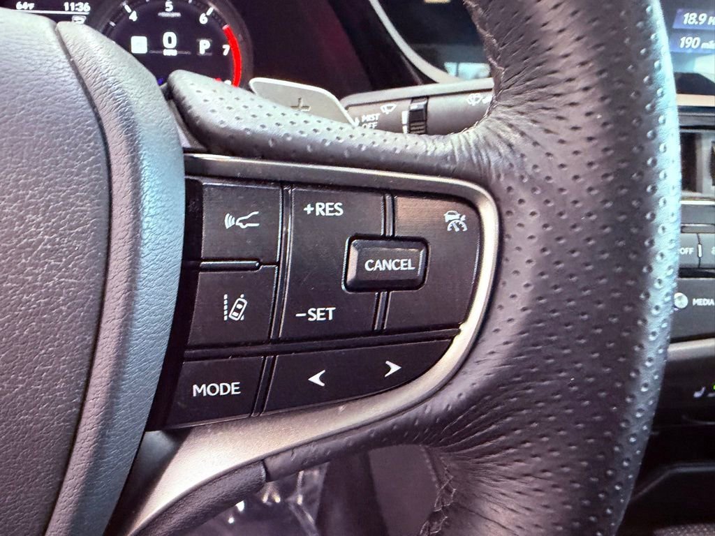 Certified 2022 Lexus ES 350 F Sport w/ Accessory Package 2 image 20