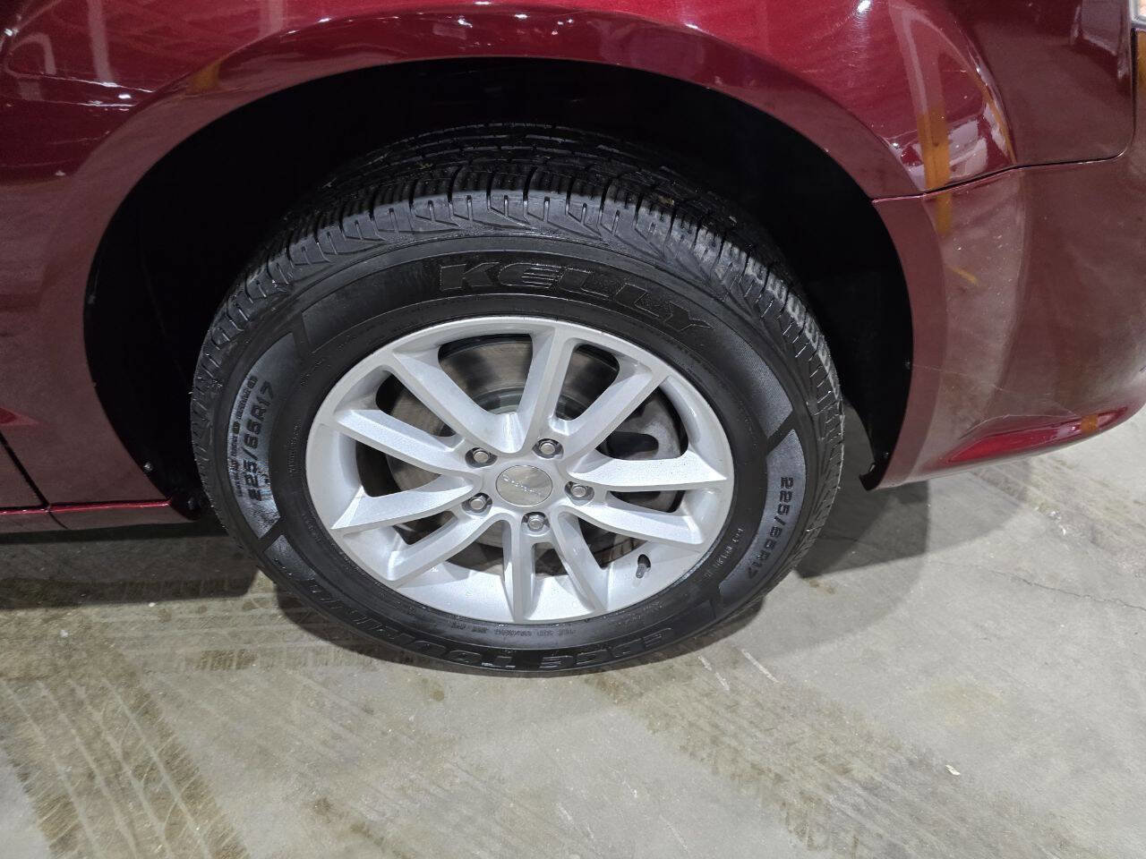 Used 2019 Dodge Grand Caravan SXT image 22