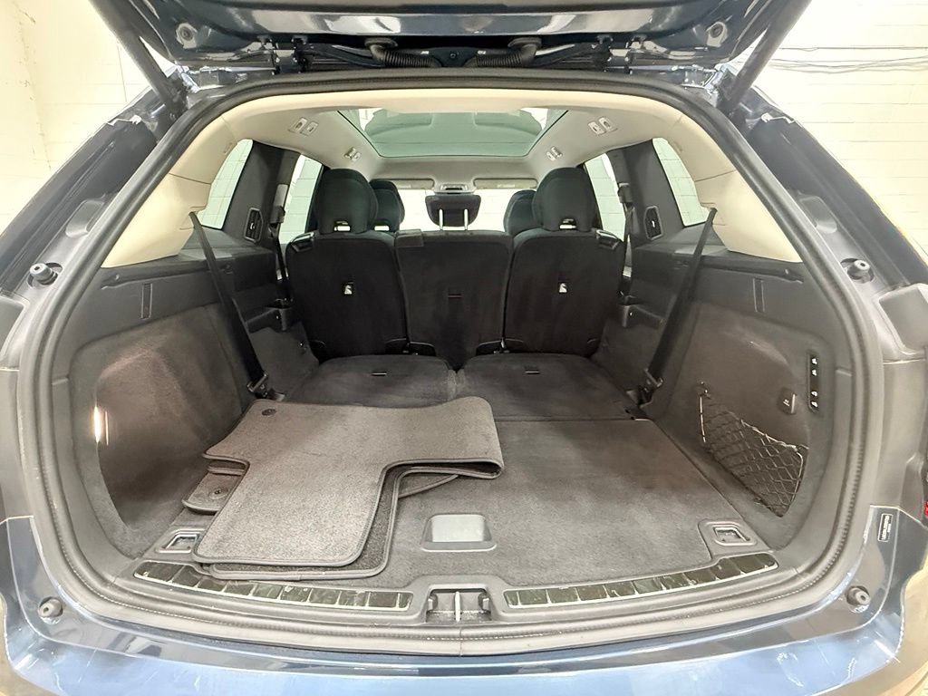 Used 2025 Volvo EX90 Ultra AWD/4WD image 46