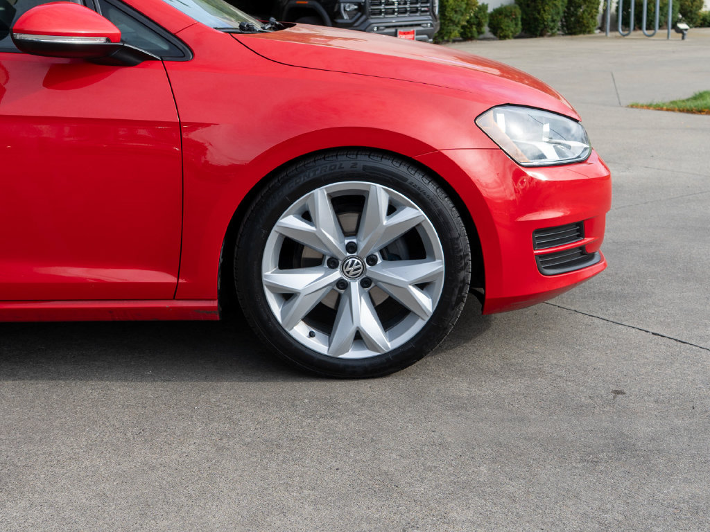 Used 2016 Volkswagen Golf S FWD image 33