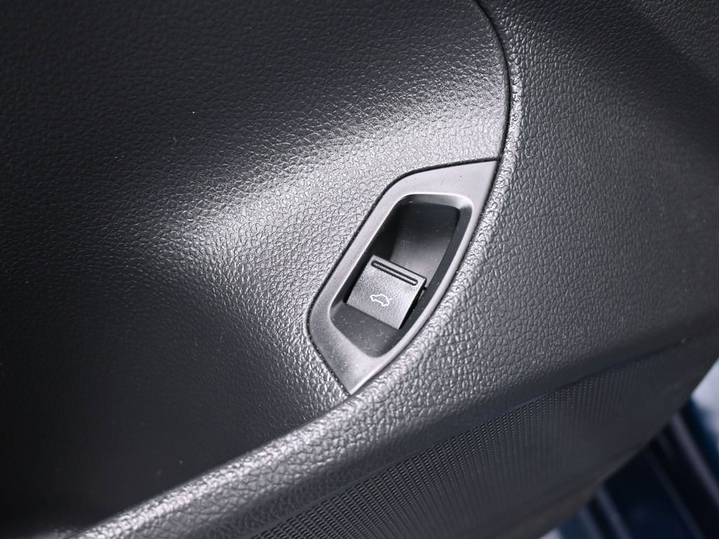 Used 2019 Volkswagen Passat 2.0T Wolfsburg image 30