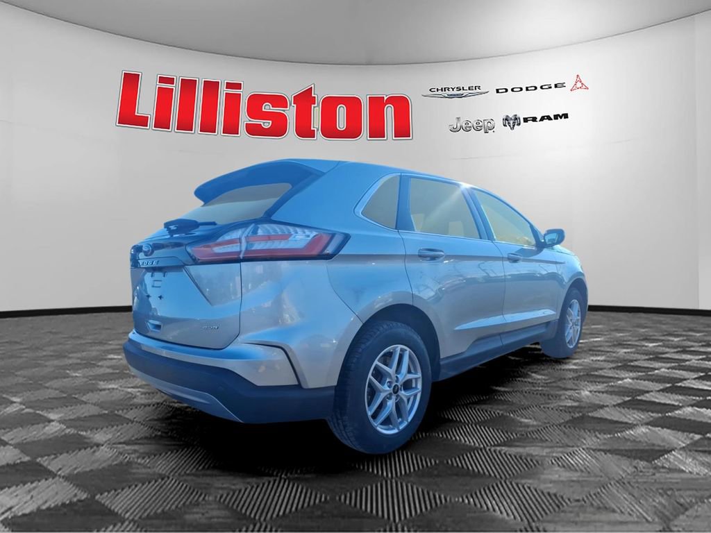 Used 2024 Ford Edge SEL image 2