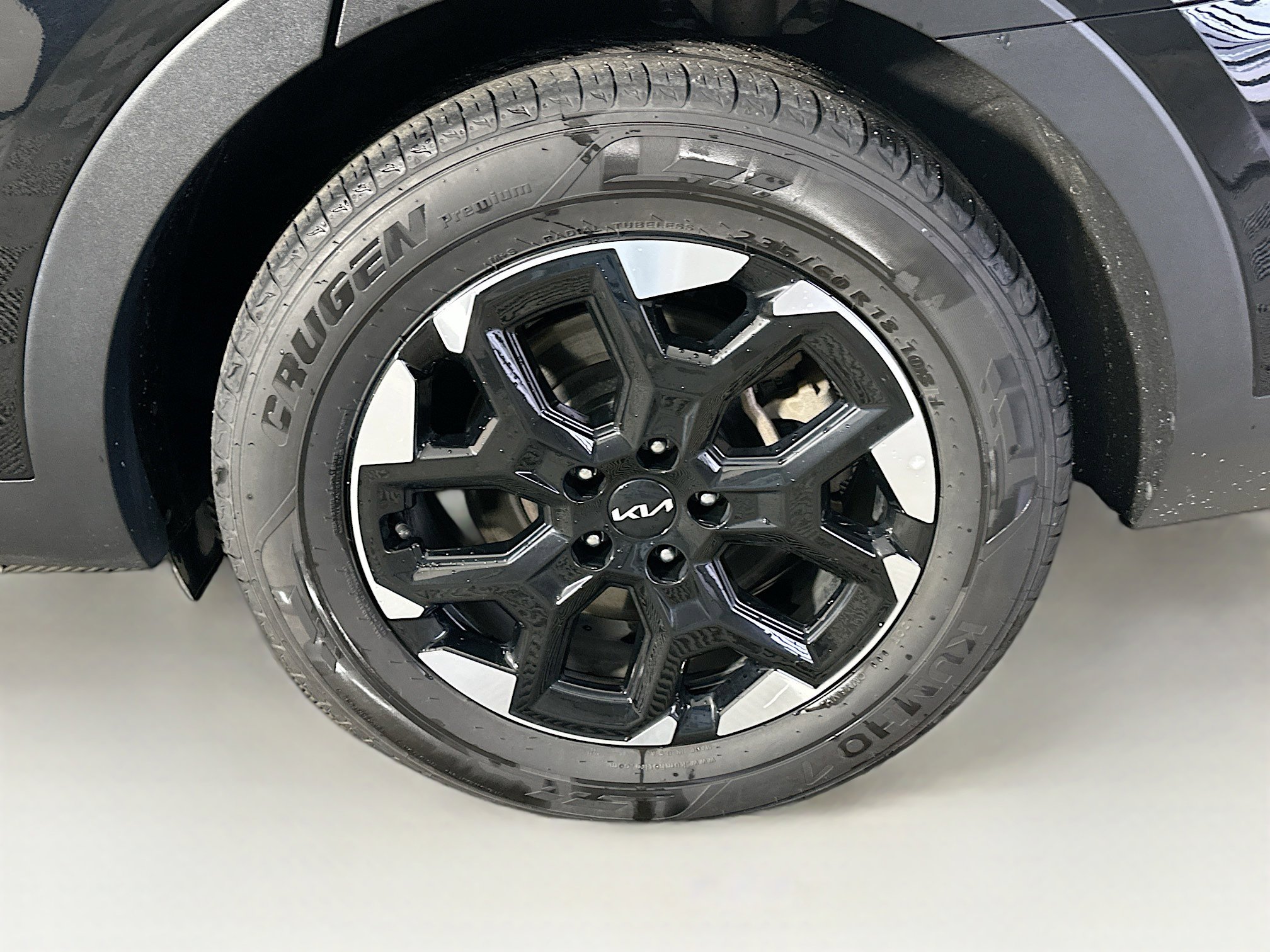 Used 2024 Kia Sorento S image 11