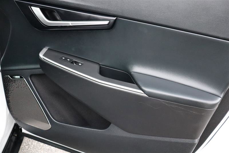 Used 2023 Kia EV6 Wind image 10