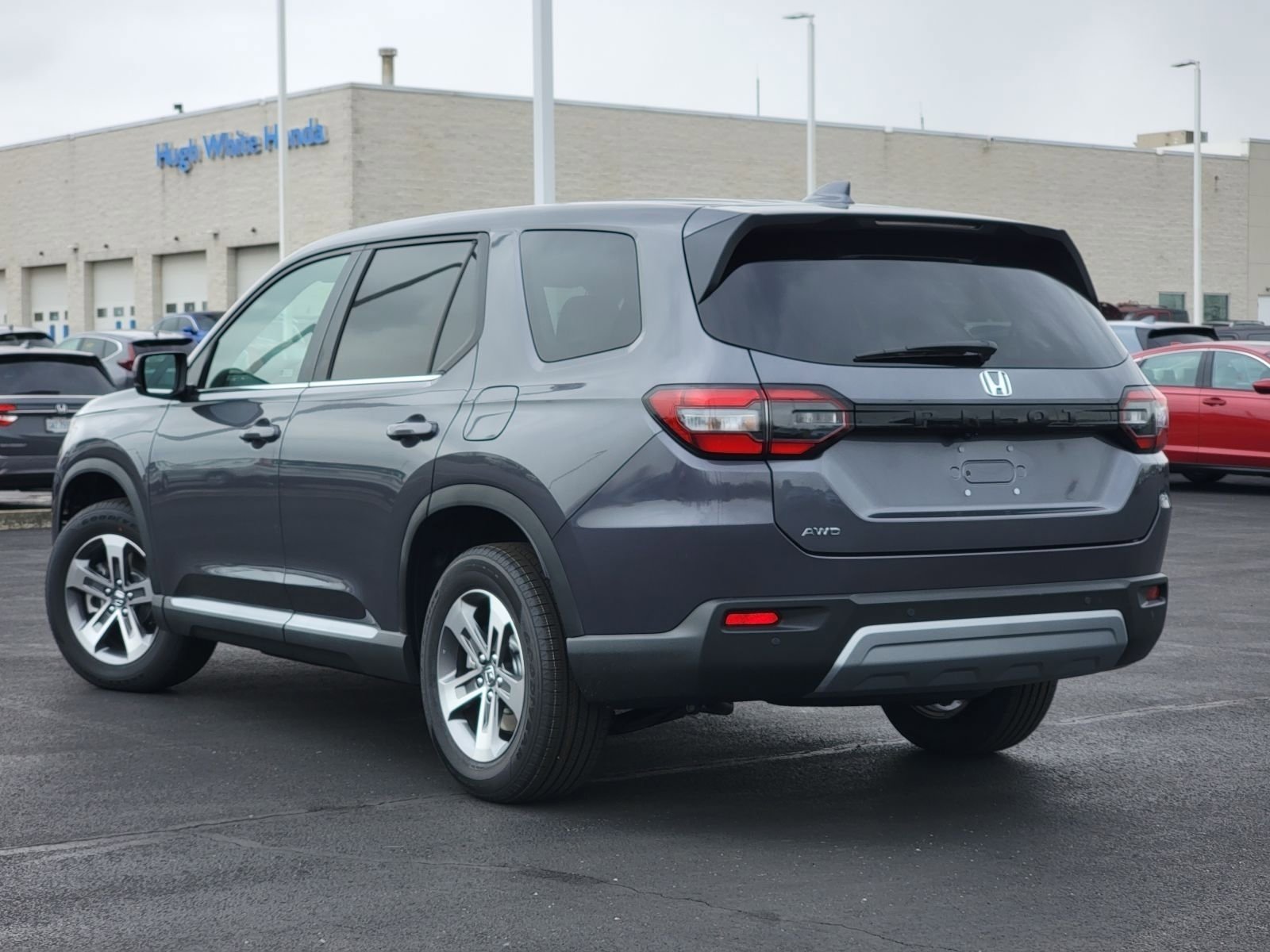 Used 2024 Honda Pilot EX-L image 10