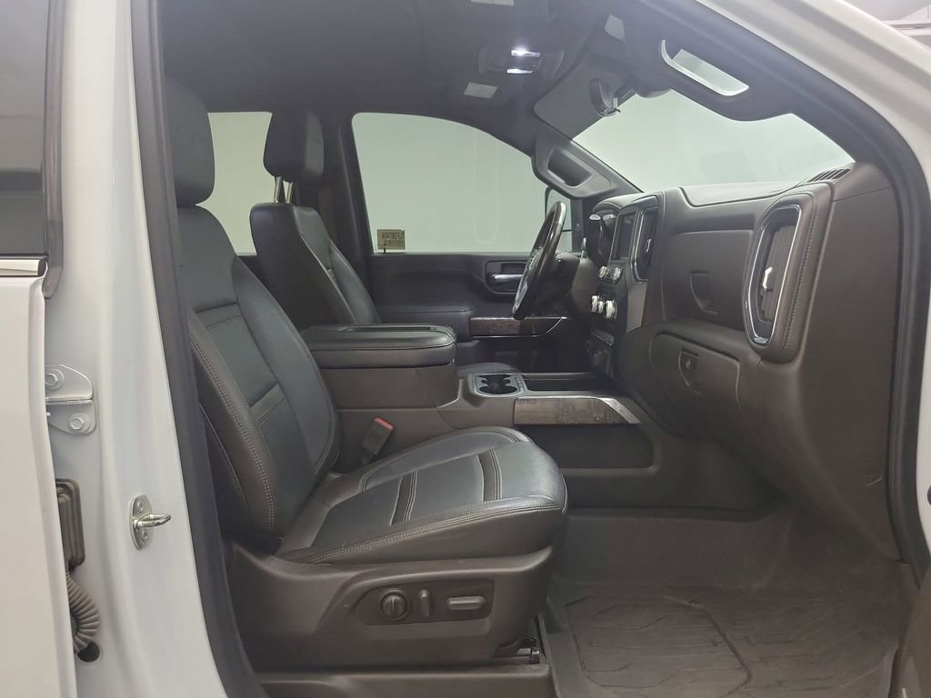 Used 2020 GMC Sierra 3500 Denali w/ Denali Ultimate Package image 27