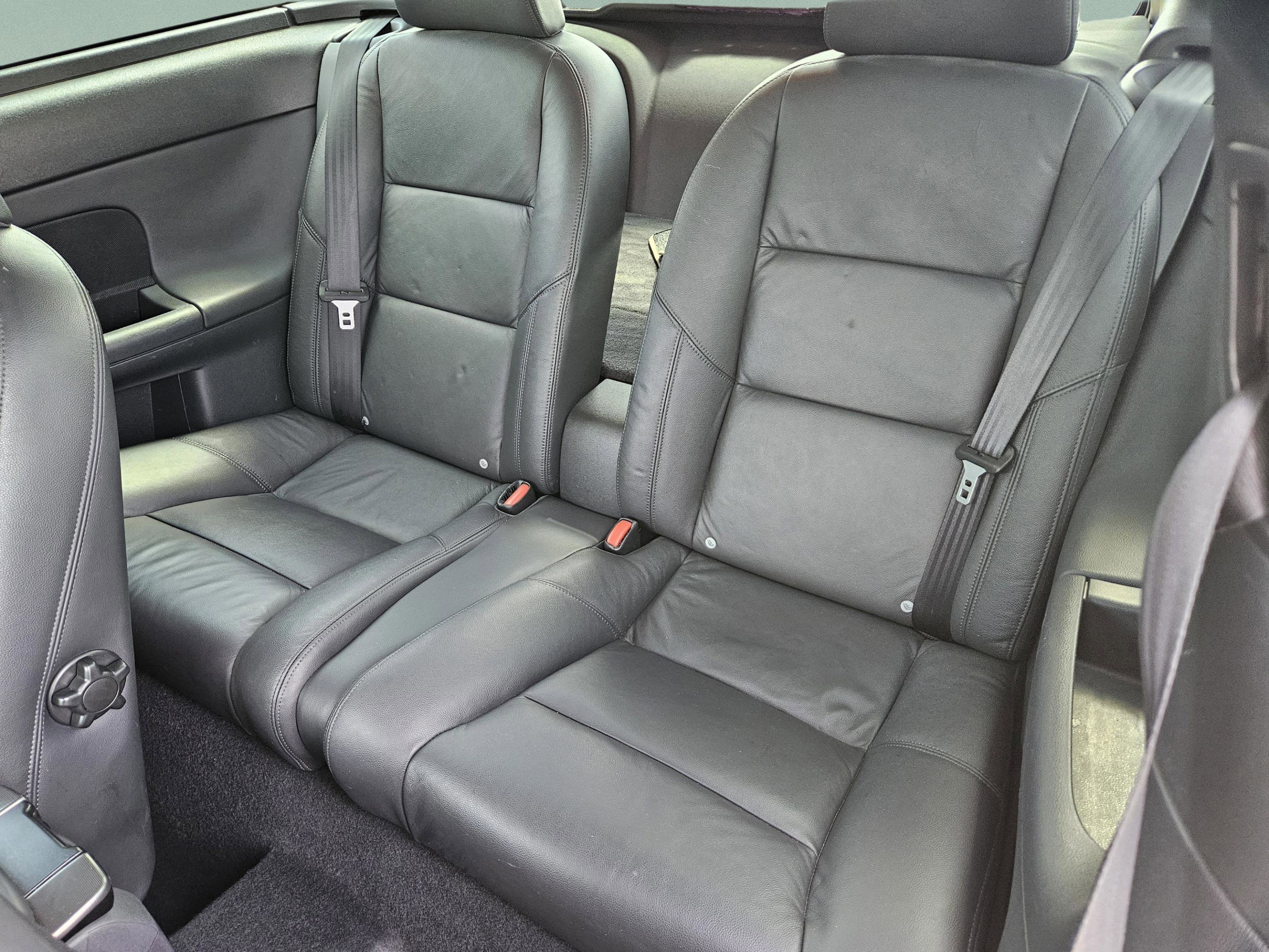 Used 2010 Volvo C30 image 29