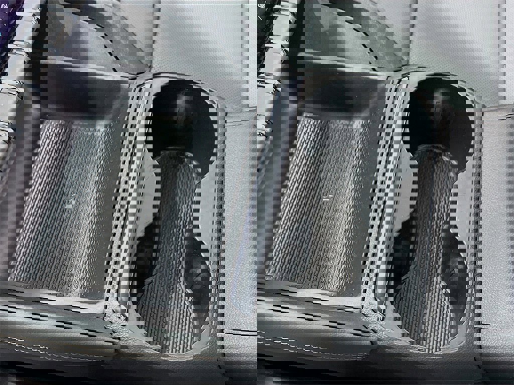 New 2026 GMC Terrain AT4 w/ Convenience Package III image 17