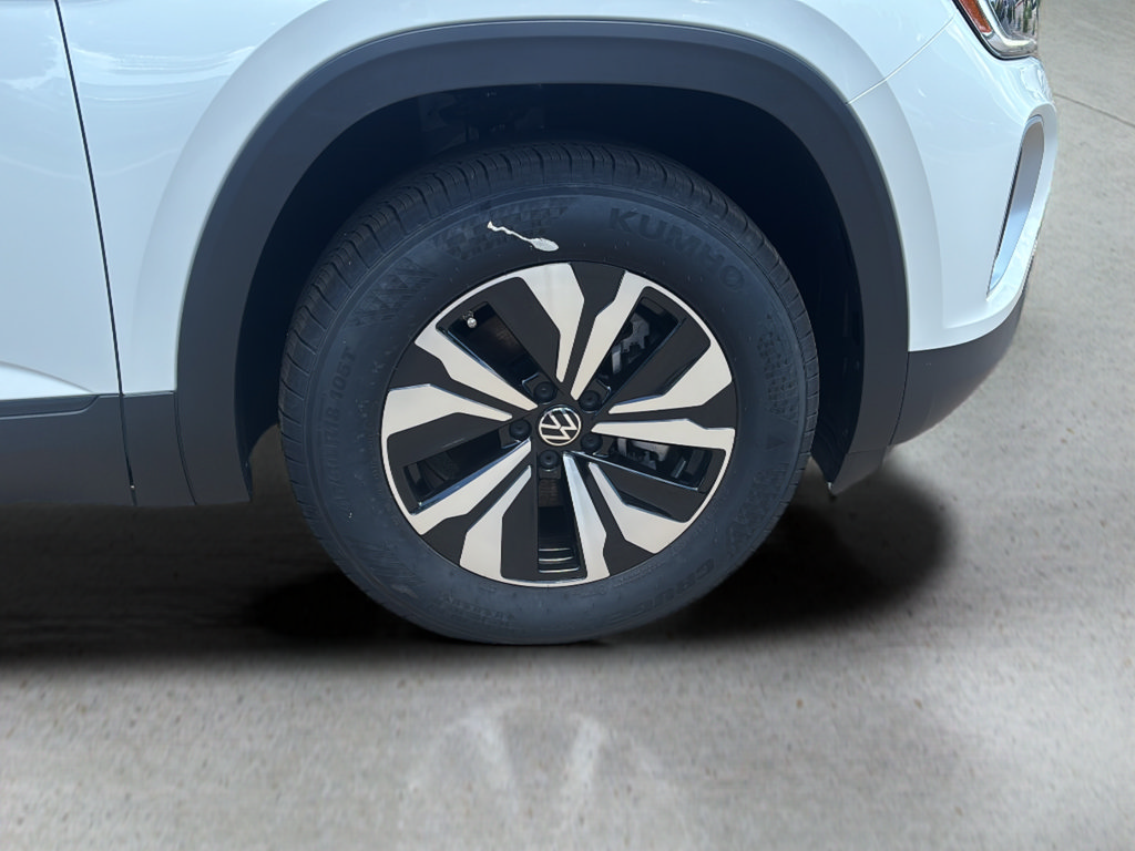 New 2026 Volkswagen Atlas SE FWD image 9