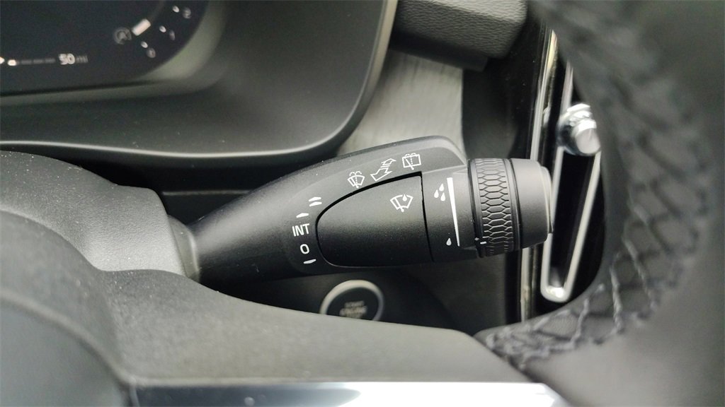 New 2026 Volvo XC40 B5 Ultra w/ Climate Package image 17