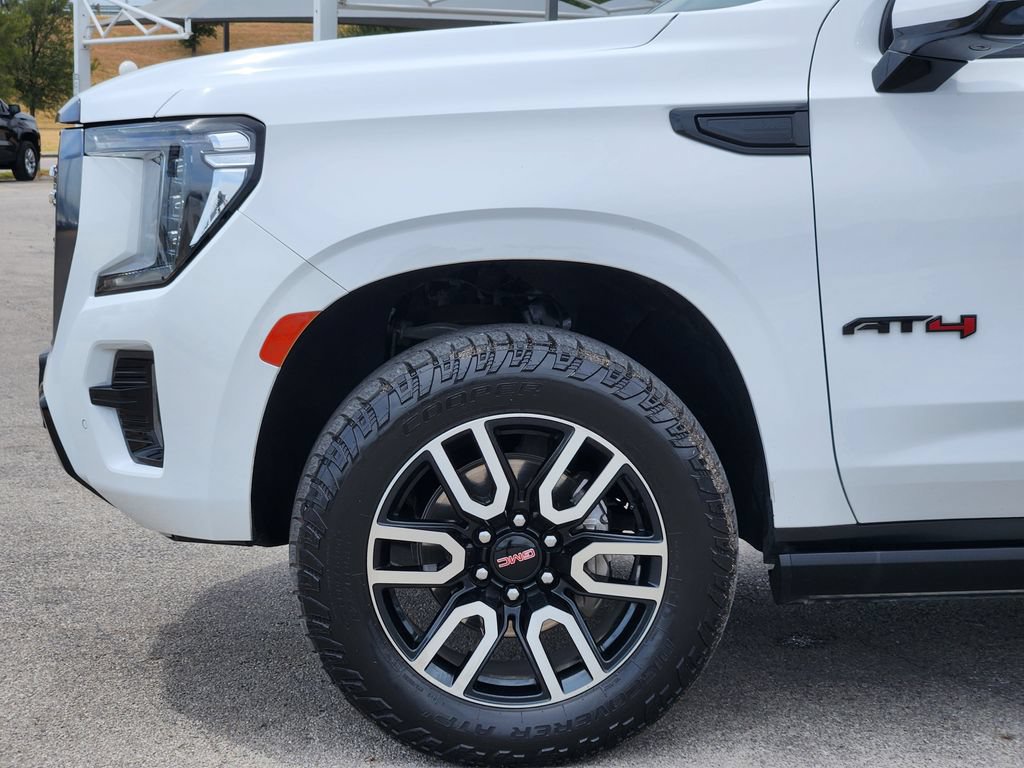 Certified 2023 GMC Yukon AT4 w/ AT4 Premium Plus Package AWD/4WD image 9