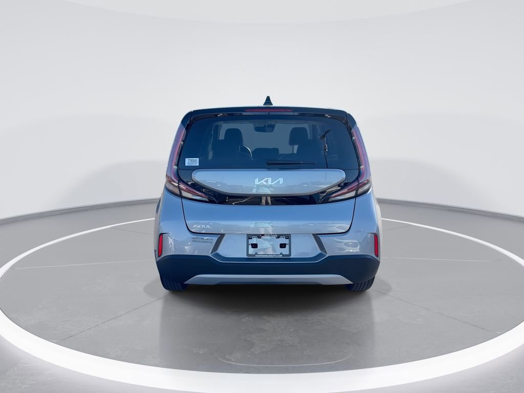 Certified 2025 Kia Soul LX w/ LX Technology Package FWD image 7