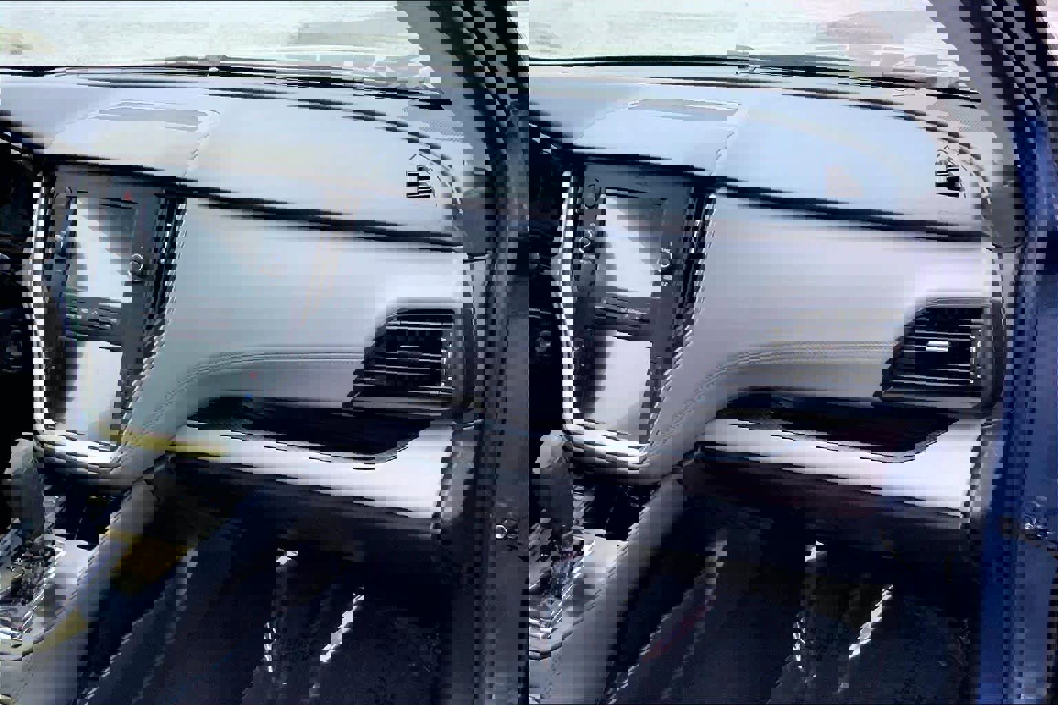 Used 2020 Subaru Legacy image 18