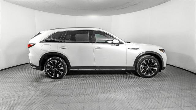 Used 2024 MAZDA CX-90 Plug-In Hybrid w/ Premium Plus image 9