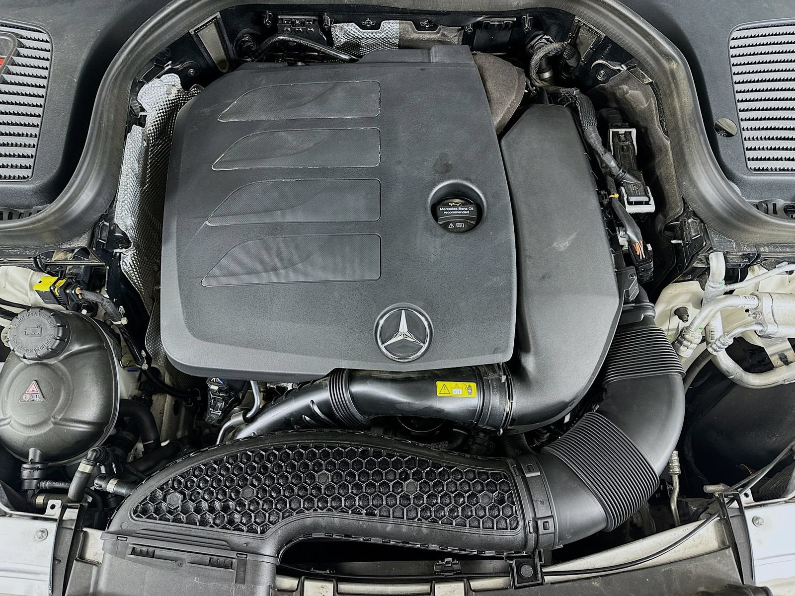 Used 2021 Mercedes-Benz GLC 300 4MATIC image 13