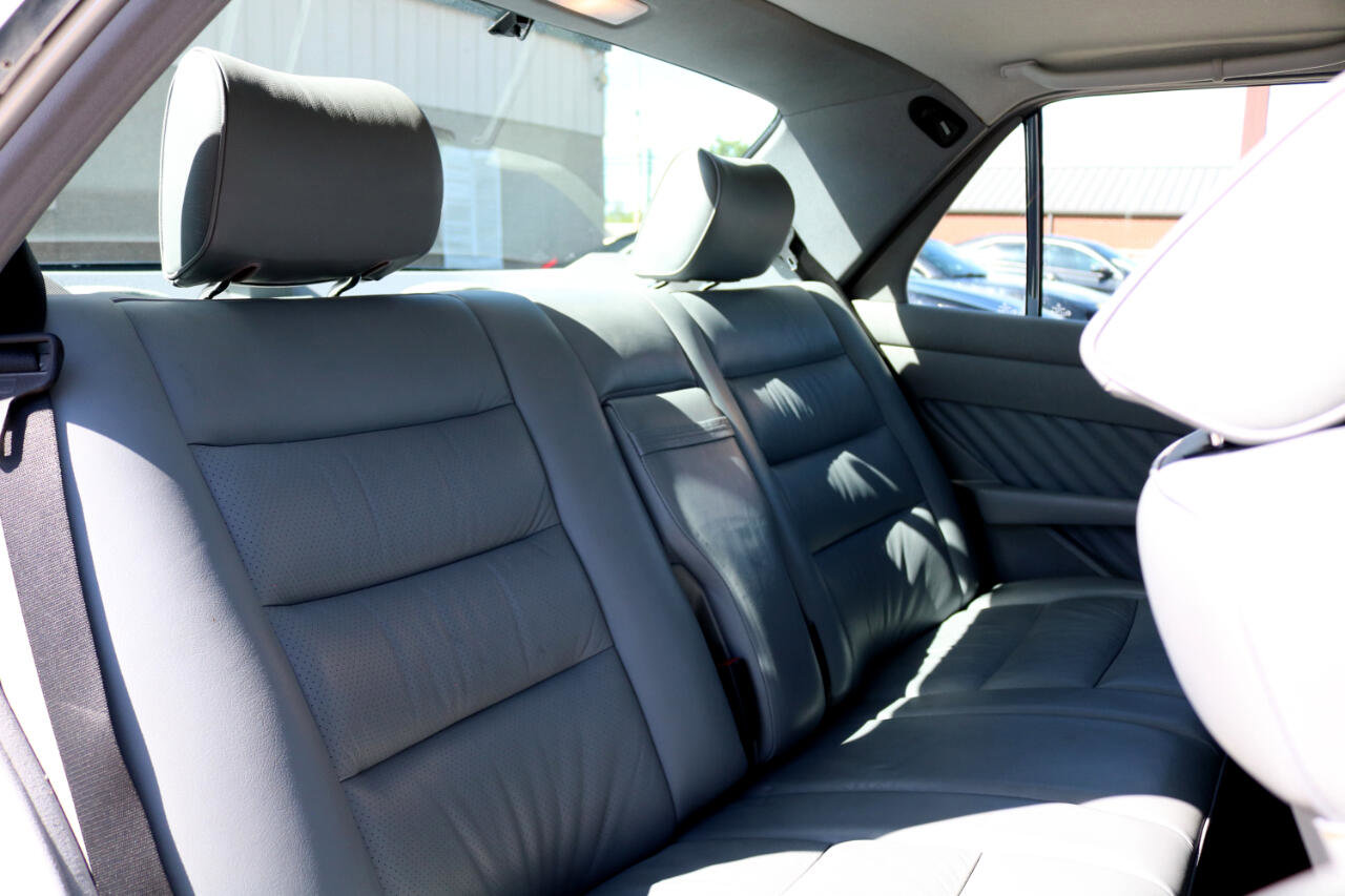 Used 1990 Mercedes-Benz 300 SE image 25