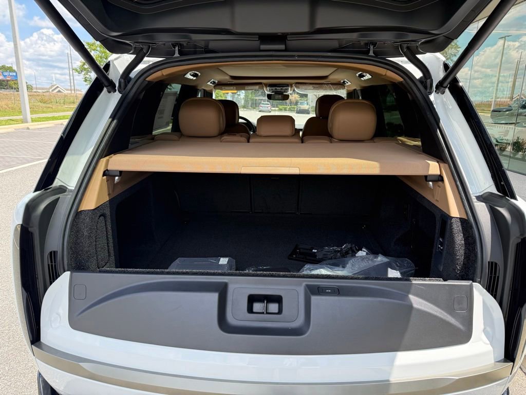 New 2026 Land Rover Range Rover SE AWD/4WD image 10