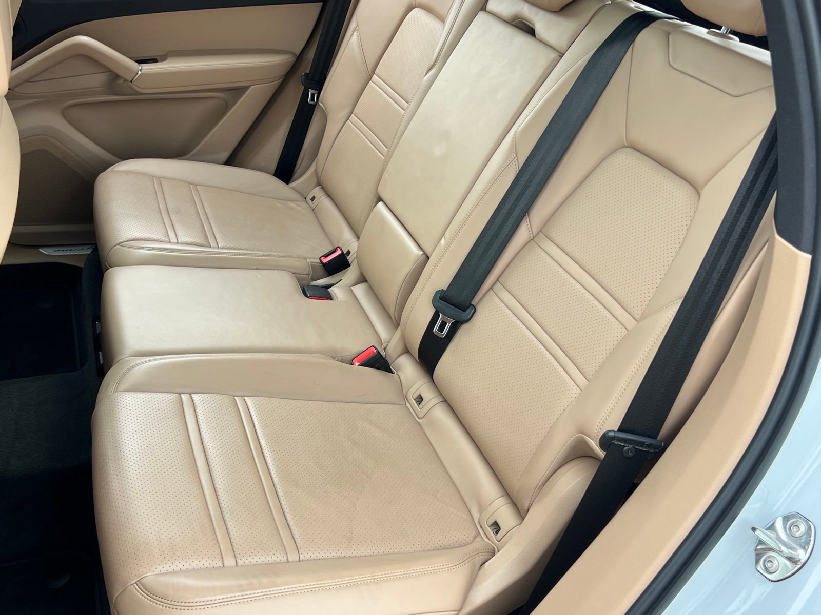 Certified 2020 Porsche Cayenne AWD/4WD image 17