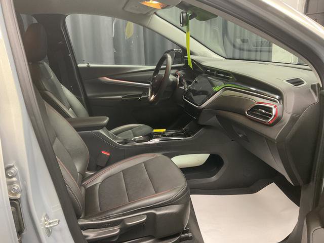 Used 2023 Chevrolet Bolt EUV LT w/ Convenience Package image 10