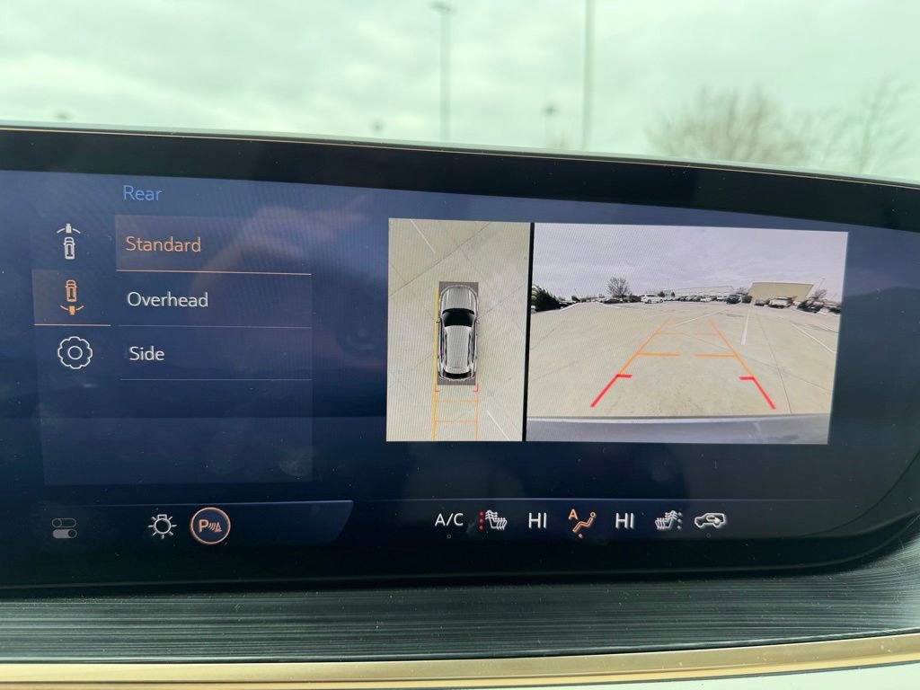 Used 2024 Buick Envision Avenir image 21