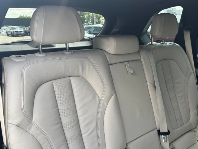 Used 2021 BMW X5 xDrive40i w/ Executive Package AWD/4WD image 30