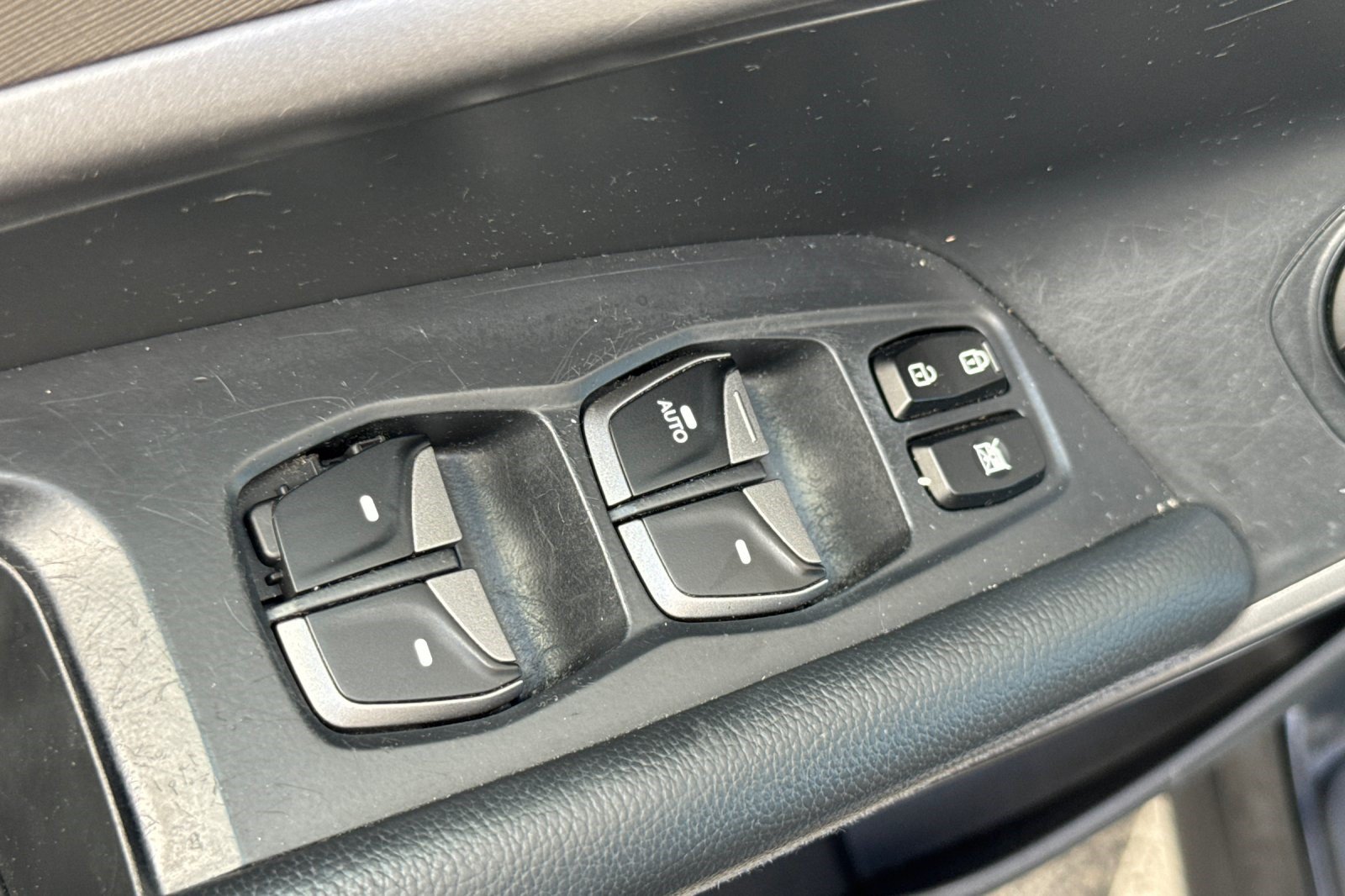 Used 2014 Hyundai Santa Fe Sport w/ Technology Package 14 FWD image 13