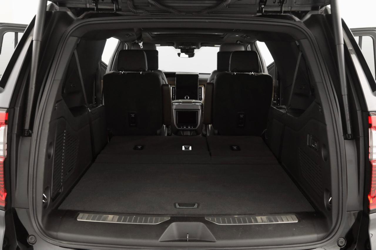 Used 2025 GMC Yukon XL Denali Ultimate image 27