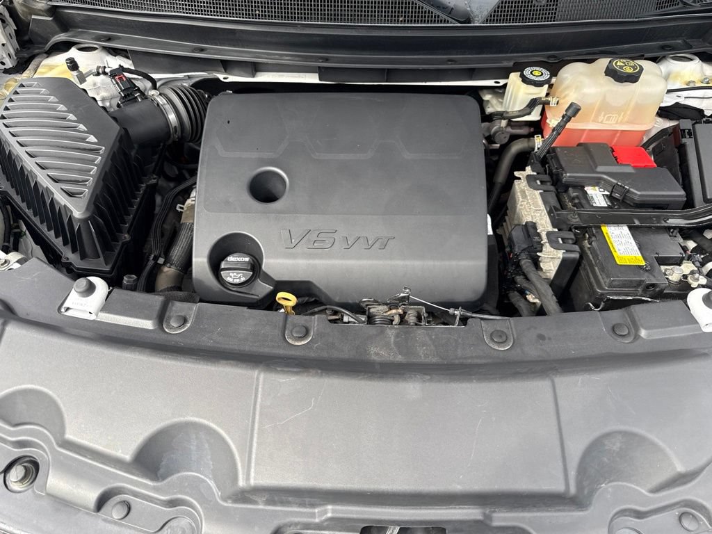 Used 2018 Chevrolet Traverse LT w/ LPO, Floor Liner Package AWD/4WD image 13