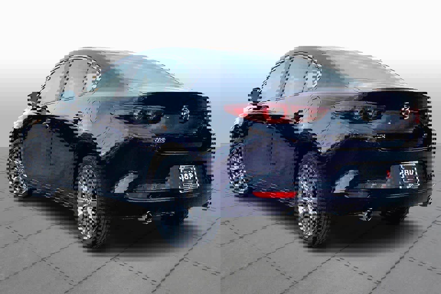 Used 2025 MAZDA MAZDA3 s image 9