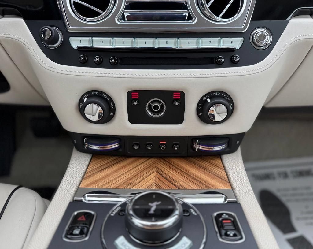 Used 2015 Rolls-Royce Wraith RWD image 36