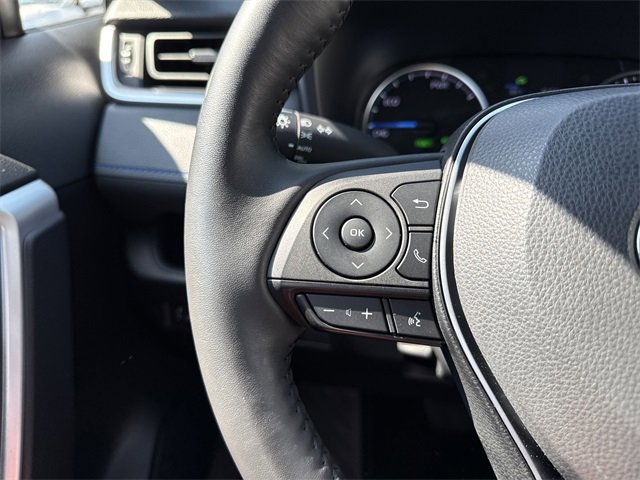 Used 2022 Toyota RAV4 SE w/ SE Grade Weather Package image 15