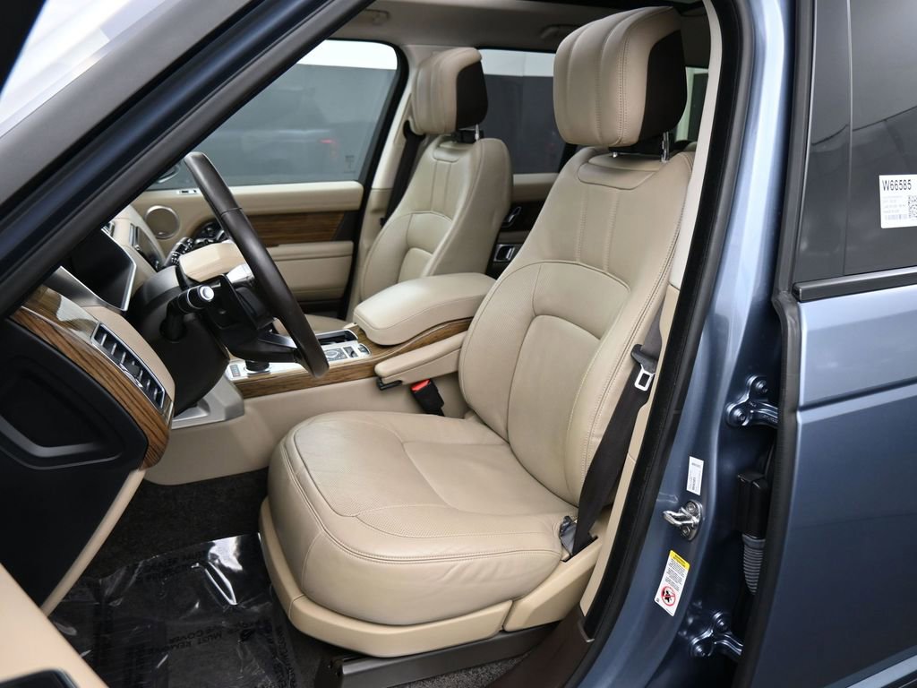 Used 2019 Land Rover Range Rover HSE image 18