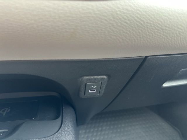 Used 2025 Toyota Corolla LE w/ LE Premium Package image 34