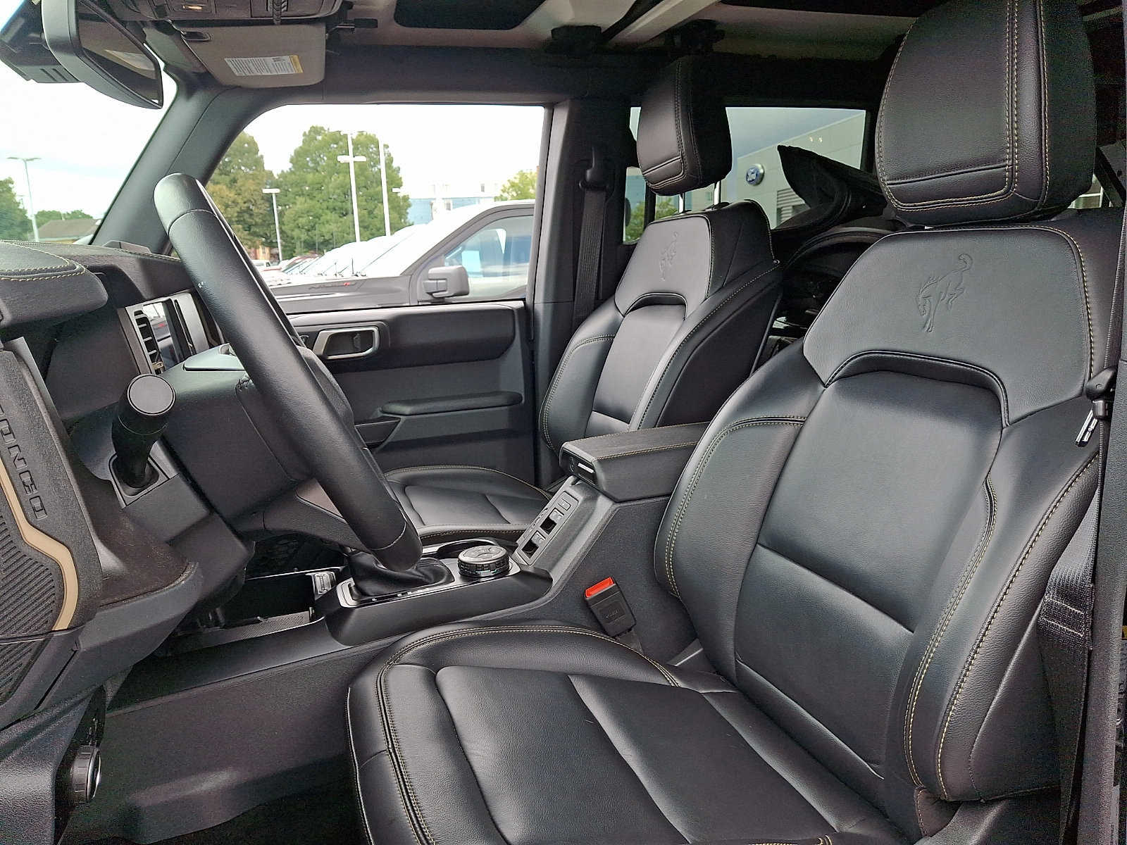 Certified 2025 Ford Bronco Badlands AWD/4WD image 15