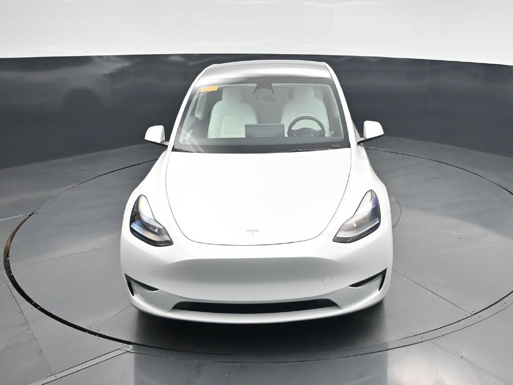 Used 2023 Tesla Model Y Long Range AWD/4WD image 29