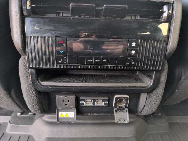 Used 2022 Jeep Wagoneer Series III AWD/4WD image 31
