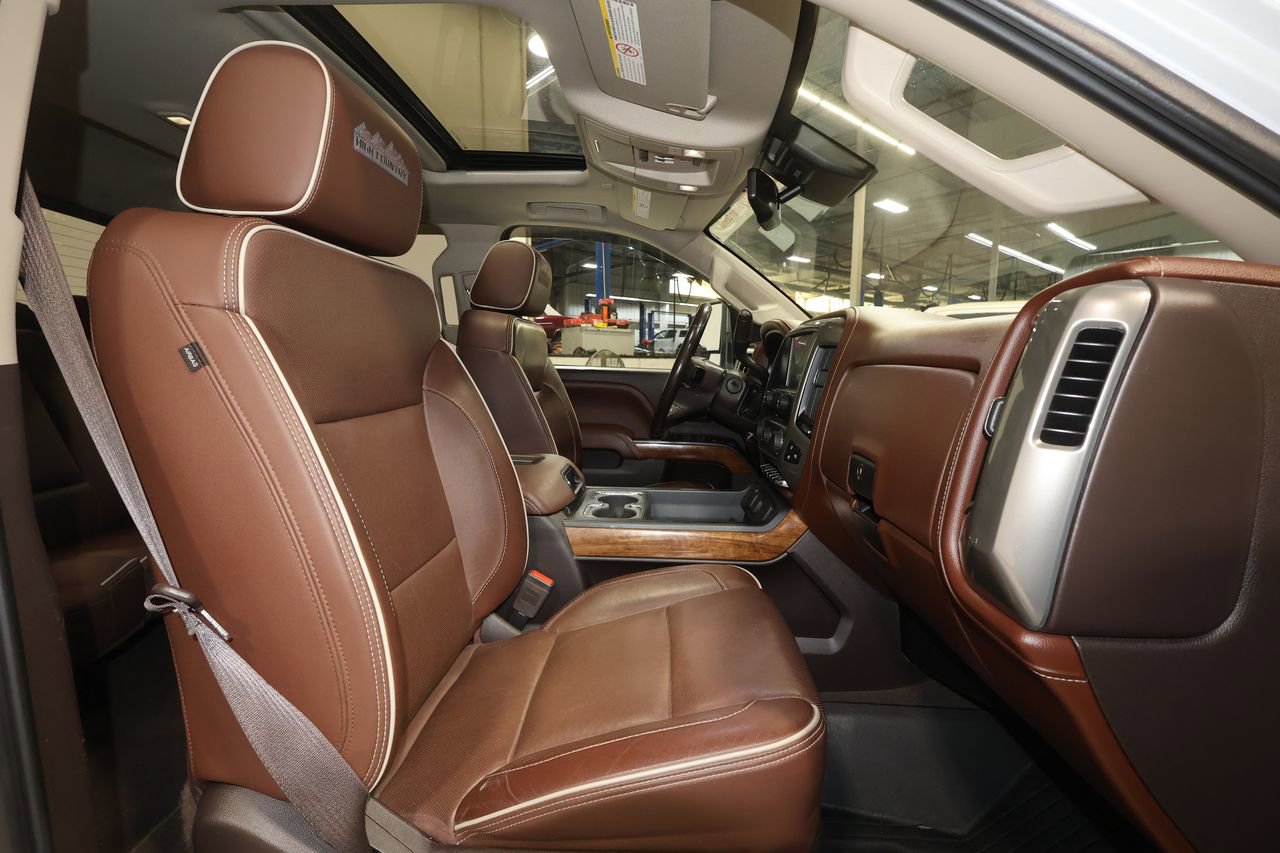 Used 2019 Chevrolet Silverado 3500 High Country w/ Duramax Plus Package image 18