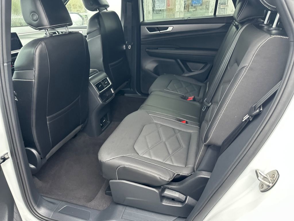 Used 2024 Volkswagen Atlas Cross Sport SE image 22