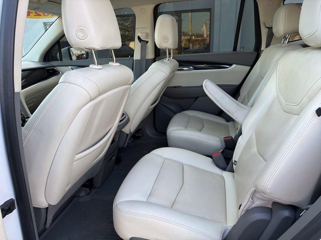 Used 2021 Cadillac XT6 Premium Luxury image 17