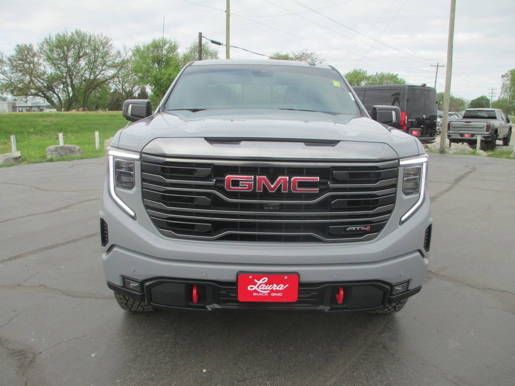 Used 2024 GMC Sierra 1500 AT4 w/ Technology Package image 15