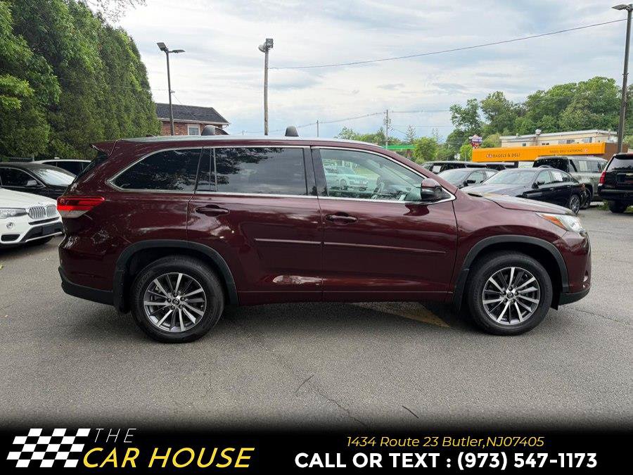 Used 2018 Toyota Highlander XLE w/ Protection Package #3 AWD/4WD image 9