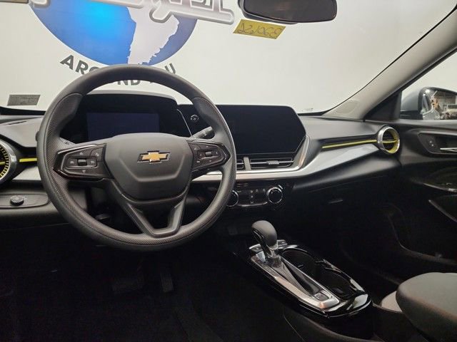 Used 2024 Chevrolet Trax LT image 18