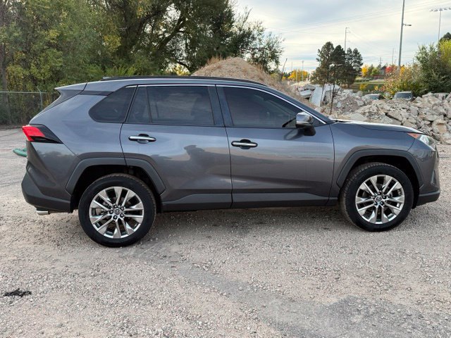 Used 2019 Toyota RAV4 Limited w/ Cold Weather Package AWD/4WD image 6