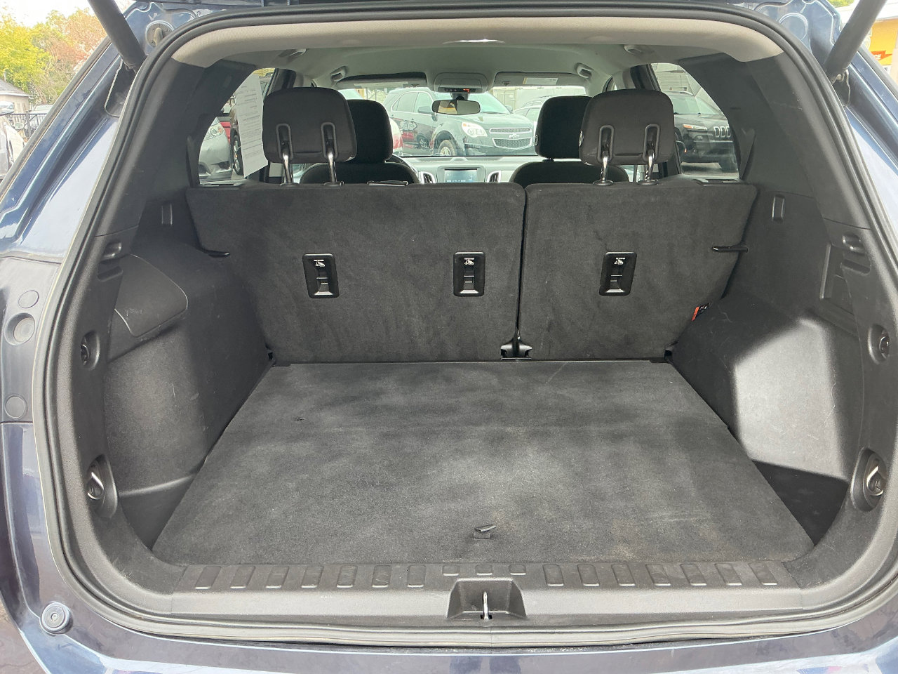 Used 2018 Chevrolet Equinox LT image 12