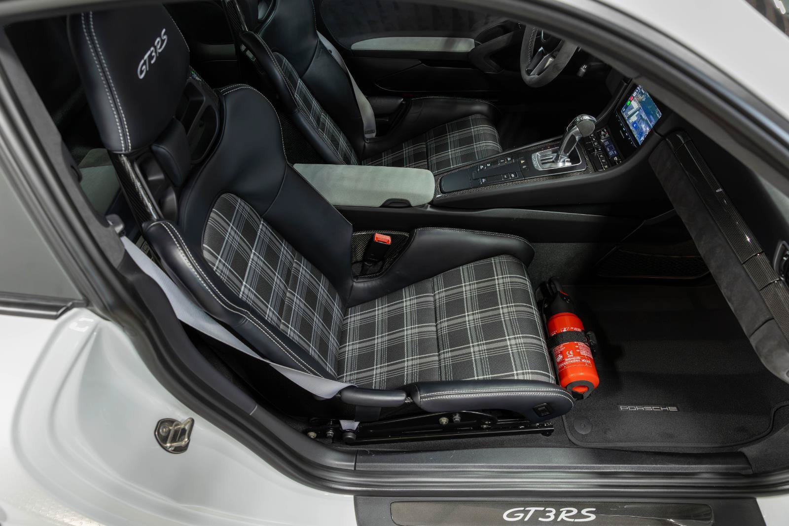 Used 2016 Porsche 911 GT3 RS RWD image 88