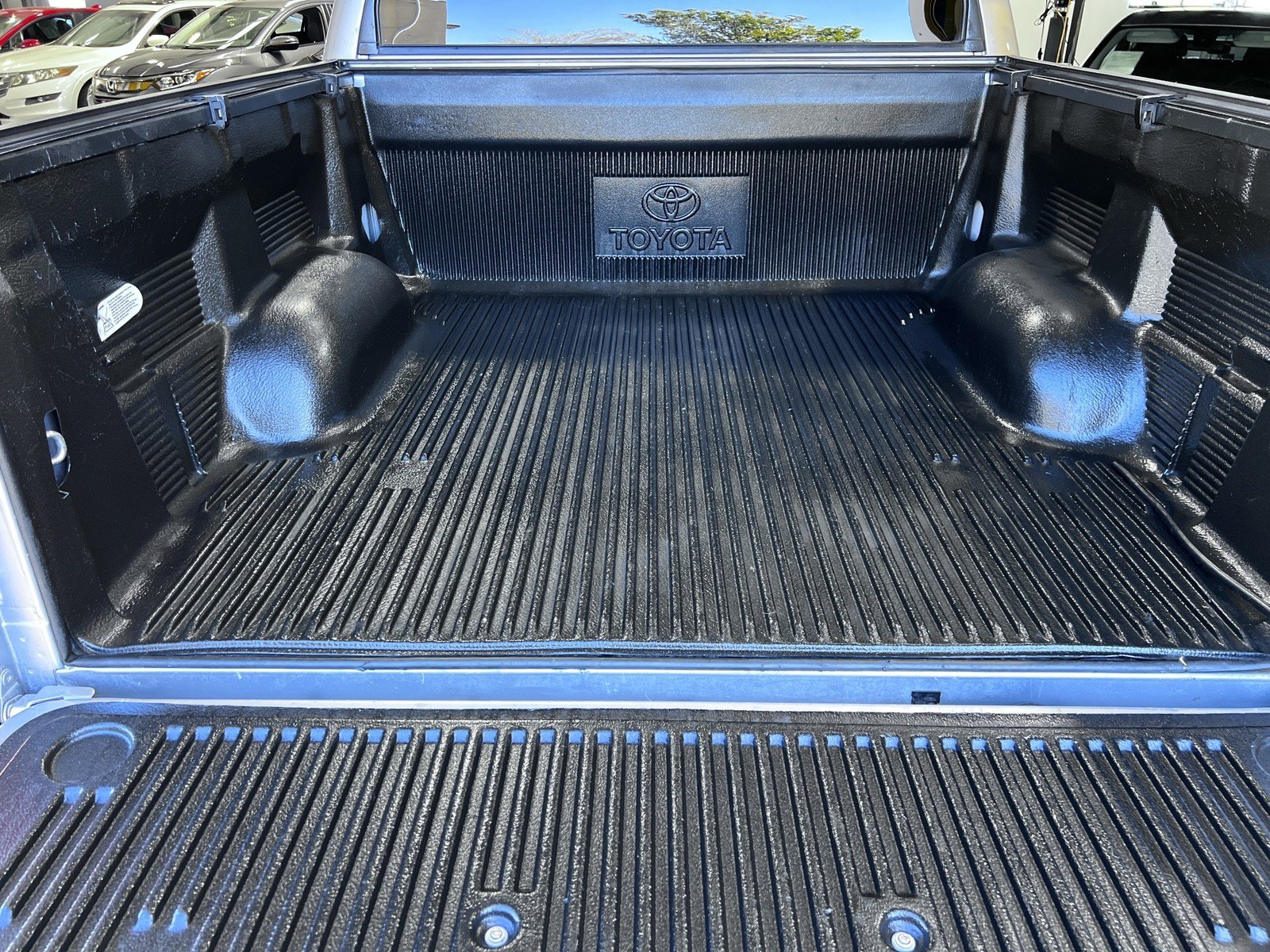 Used 2016 Toyota Tundra SR5 w/ SR5 Upgrade Package RWD image 26