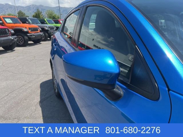 Used 2019 Toyota Yaris LE FWD image 8