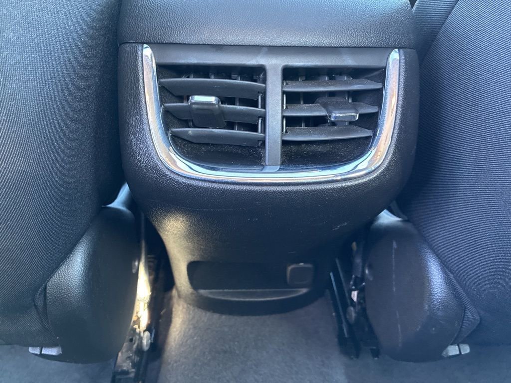 Used 2024 Chevrolet Malibu LT image 25