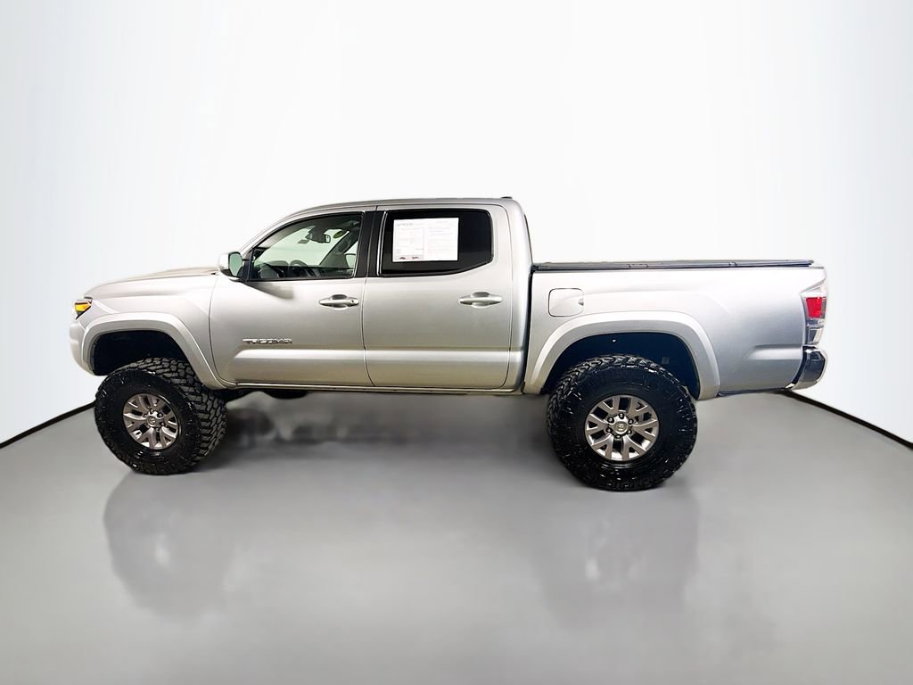 Used 2023 Toyota Tacoma TRD Sport AWD/4WD image 4